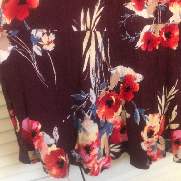 Floral Crop Top and Skirt Set by Xhilaration - Picture 14 of 15